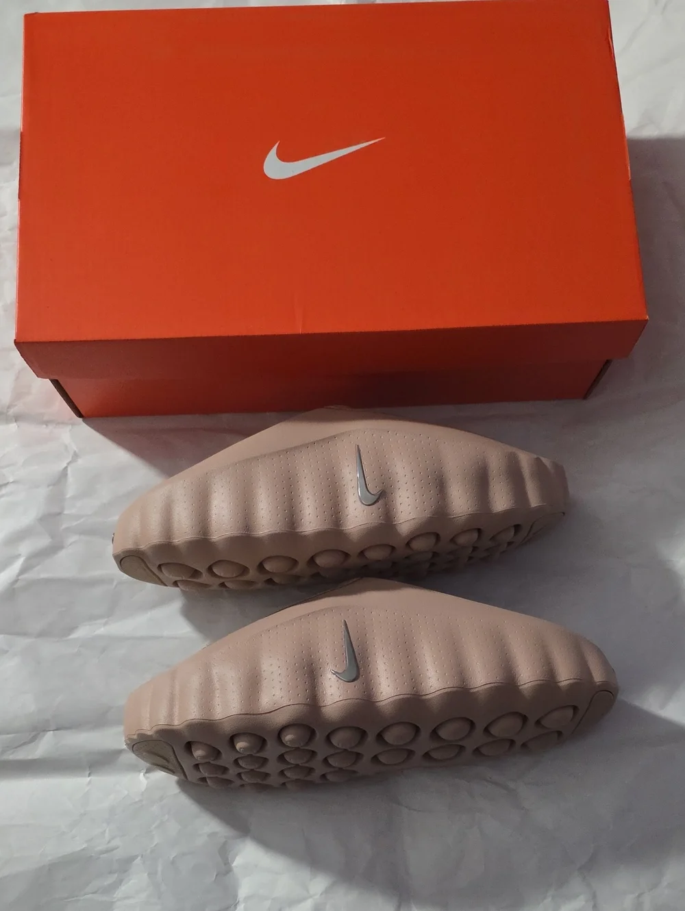 Brand New With Tags Nike Mind Slide Men’s Slip-On Size 9 And Size 12.